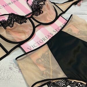 Luxe Dragon Lace Bra Set